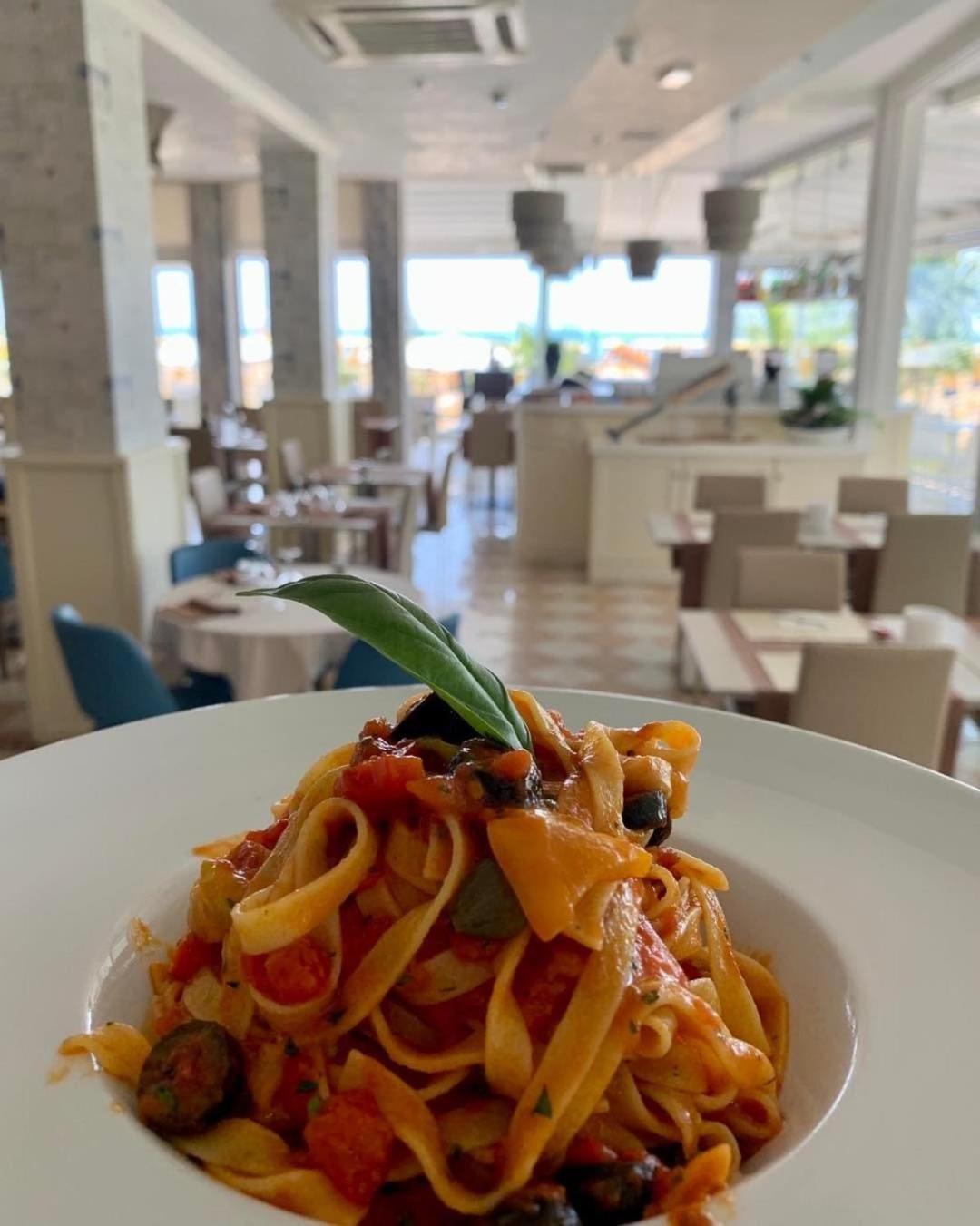 Appartamento Rosa - 60 Mt Dal Mare E In Centro
